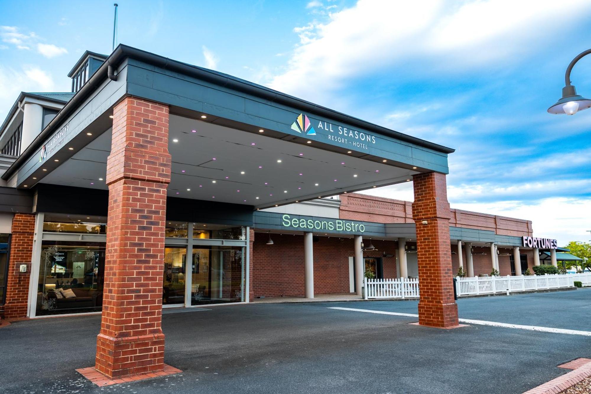 All Seasons Resort Hotel Bendigo Exterior photo